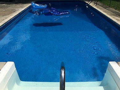 948 Greenville Ave, Greenville, RI 02828 - photo 3