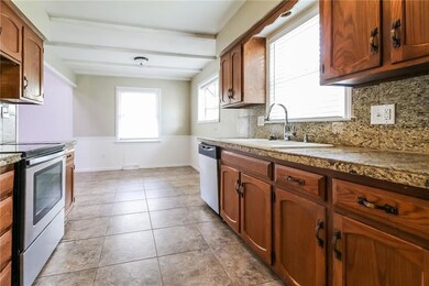 12212 E 58th Terrace, Kansas City, MO 64133 - photo 7