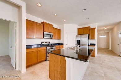 Clifton B-small-006-10-Kitchen-666x445-7