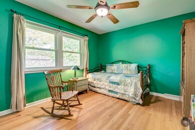 1537 Killdeer Dr, Naperville, IL 60565 - photo 5