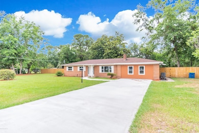 3955 Windy Gale Dr N, Jacksonville, FL 32218 - photo 2