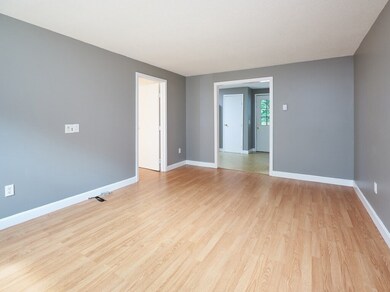 2 Wysocki Dr unit 16, Dudley, MA 01571 - photo 4