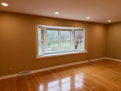 53 N Main St, Glen Ellyn, IL 60137 - photo 5