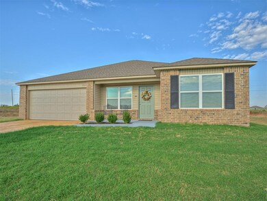 202 Starlight Dr, Shawnee, OK 74804 - photo 2