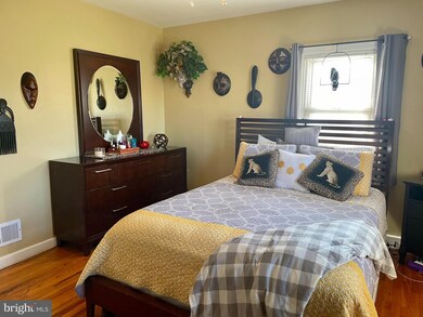 6321 Clearfield St, Harrisburg, PA 17111 - photo 7