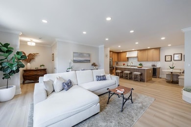 923 Lenox Hill Ct NE unit 1, Atlanta, GA 30324 - photo 3