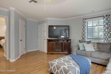 6-web-or-mls-517 Kaiser Dr-6