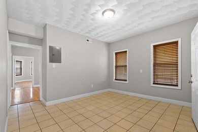 921 Warren Ave unit 2, Brockton, MA 02301 - photo 4