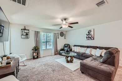 10757 Castle Rock Dr, Cleveland, TX 77328 - photo 2