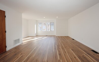 40 Merrimack Dr, MerriMacK, NH 03054 - photo 7