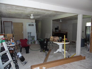 149 Oakmont Dr, Crawfordville, FL 32327 - photo 6