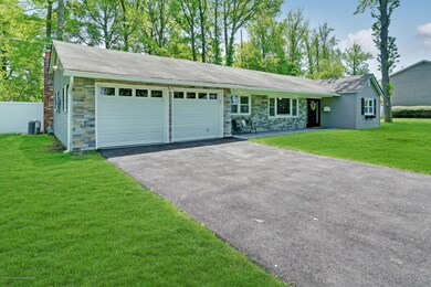 6 Tanglewood Rd, Middletown, NJ 07748 - photo 2