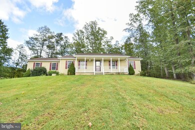 390 Leviticus Dr, Bunker Hill, WV 25413 - photo 3