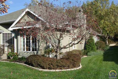 3924 SW Stonybrook Dr, Topeka, KS 66610 - photo 3