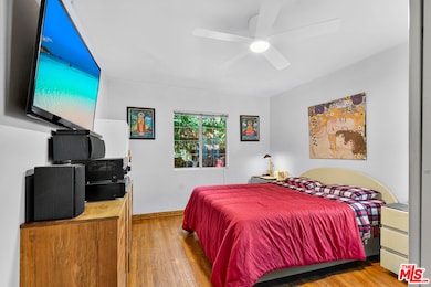 1701 N Buena Vista St, Burbank, CA 91505 - photo 7