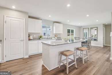 6643 Red Oak Way, Stone Mountain, GA 30087 - photo 4