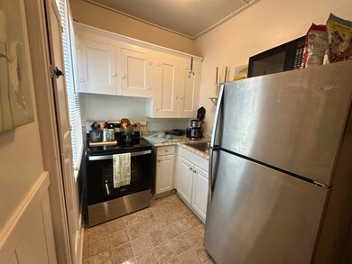 189 S Main St unit 4, Rochester, NH 03867 - photo 3