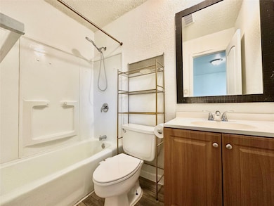 1015 Gardner Rd unit C, Austin, TX 78721 - photo 5