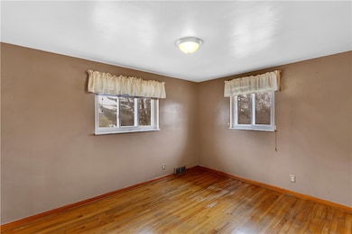 1101 Martin Ave, New Kensington, PA 15068 - photo 7