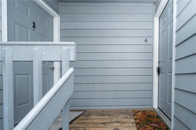 501 Colorado St unit 4, Lawrence, KS 66044 - photo 3