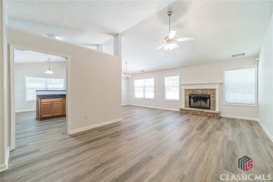 902 Downing Dr, Bethlehem, GA 30620 - photo 6