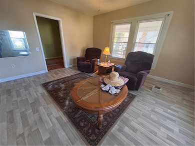 200 Pickens St, Easley, SC 29640 - photo 3