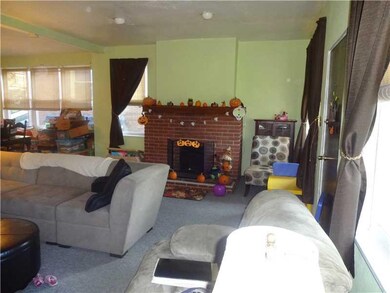 Living Room. Spacious 2nd Floor Living Room