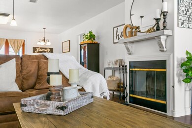 20-web-or-mls-Upmarketmedia_165Oli-15
