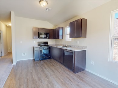 1283 E Sparrow Cir, Fayetteville, AR 72701 - photo 3