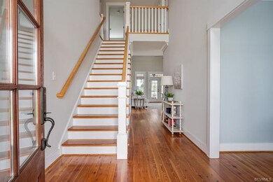 2 story foyer