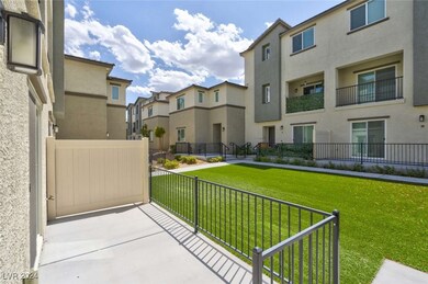 2843 Azure Breeze Ln unit 3, Las Vegas, NV 89183 - photo 7