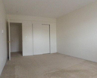 81 Pond St unit 21B, Quincy, MA 02169 - photo 2