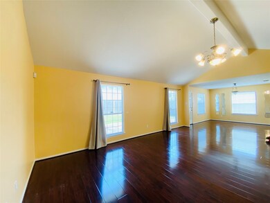 7714 Cloverlake Ct, Houston, TX 77040 - photo 5