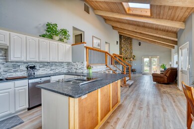 111_SW 43rd_Pro Property Photos_Bend Rea