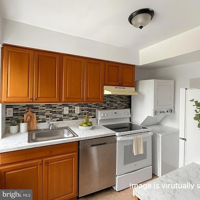 2103 Fort Davis St SE unit A, Washington, DC 20020 - photo 4