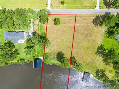 Lakeview Cir, Douglas, GA 31533 - photo 2