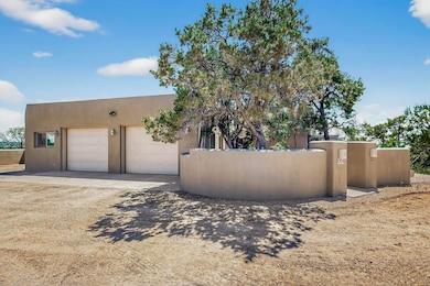 26 Apache Creek Rd, Santa Fe, NM 87505 - photo 2