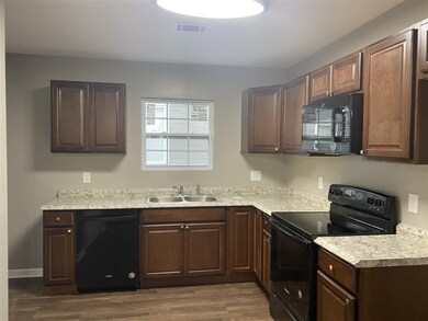 510 Moody St, Shelbyville, TN 37160 - photo 5