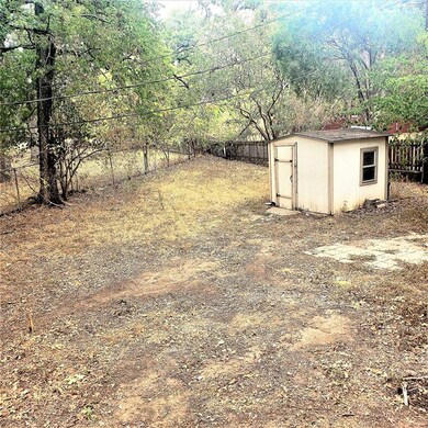 18 Lynwood Ct, Hurst, TX 76053 - photo 5