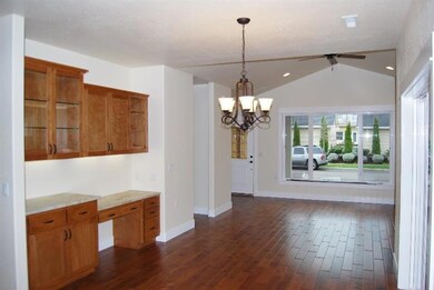 1191 Boulder Ridge St, Central Point, OR 97502 - photo 7