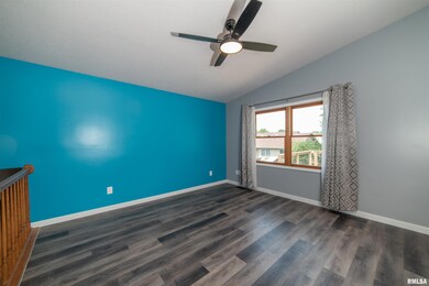 2414 W 60th Place, Davenport, IA 52806 - photo 5