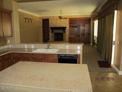 Kitchen:Great Rm