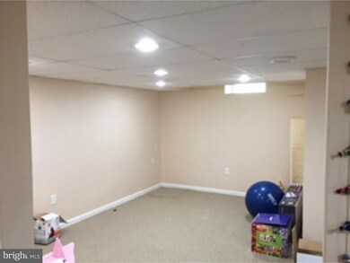 21 Frost Ln, East Windsor, NJ 08520 - photo 7