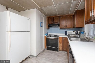 3027 Crescent Ave, Lafayette Hill, PA 19444 - photo 7