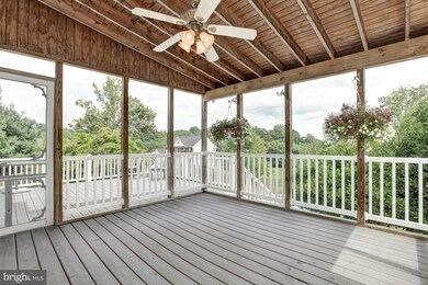 5715 Meyerfield Ct, Sykesville, MD 21784 - photo 2