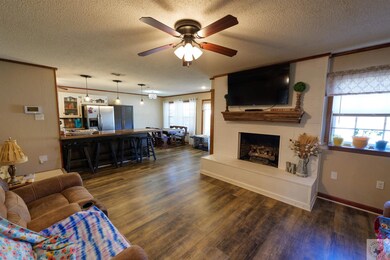 1318 Holloway Dr, Texarkana, TX 75503 - photo 2