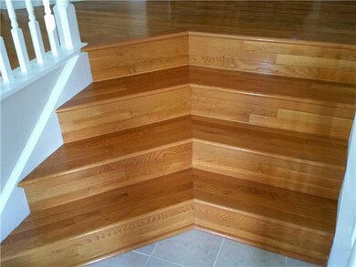 Entry/Foyer. Unique Striking at every step
