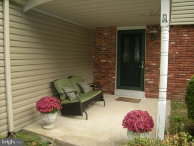5731 Chestnut Hill Rd, Coopersburg, PA 18036 - photo 2