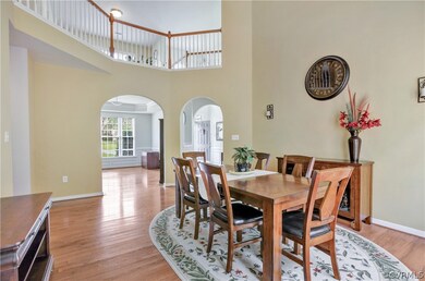 Open floor plan with 2nd floor loft/balcony