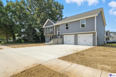 101 Honeysuckle Dr, Vine Grove, KY 40175 - photo 2